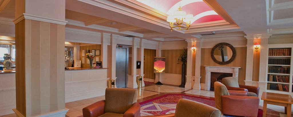 Carnegie Court Hotel Swords Eksteriør billede