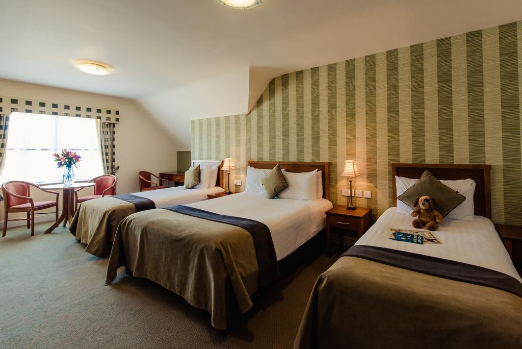 Carnegie Court Hotel Swords Eksteriør billede