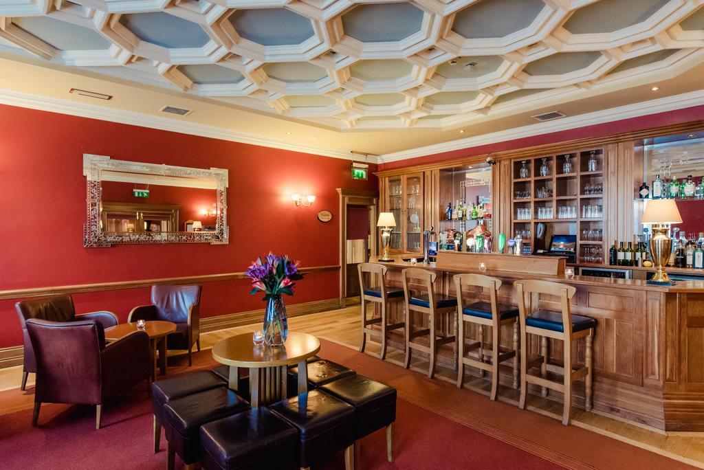 Carnegie Court Hotel Swords Eksteriør billede