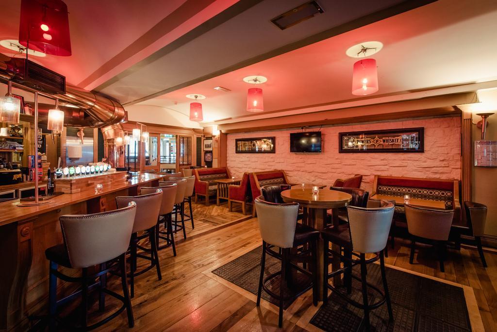 Carnegie Court Hotel Swords Eksteriør billede