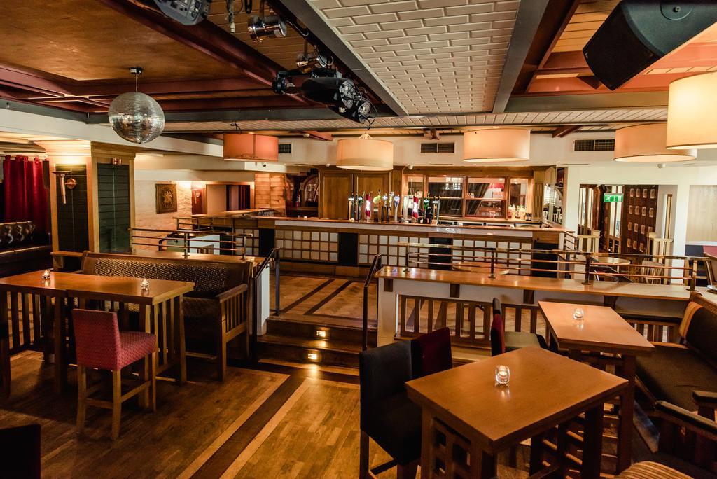 Carnegie Court Hotel Swords Eksteriør billede