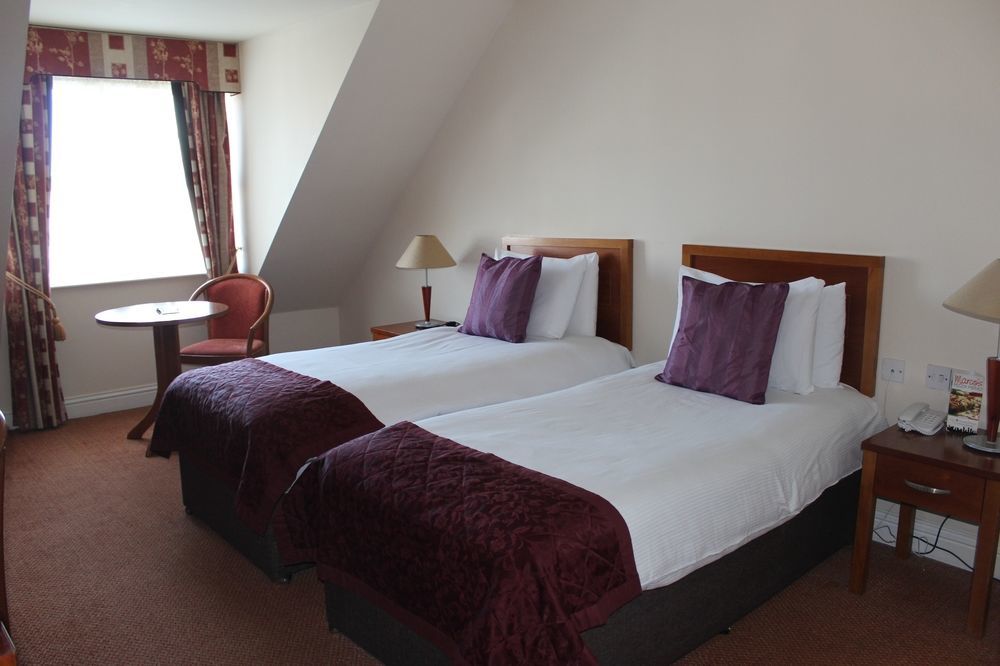 Carnegie Court Hotel Swords Eksteriør billede