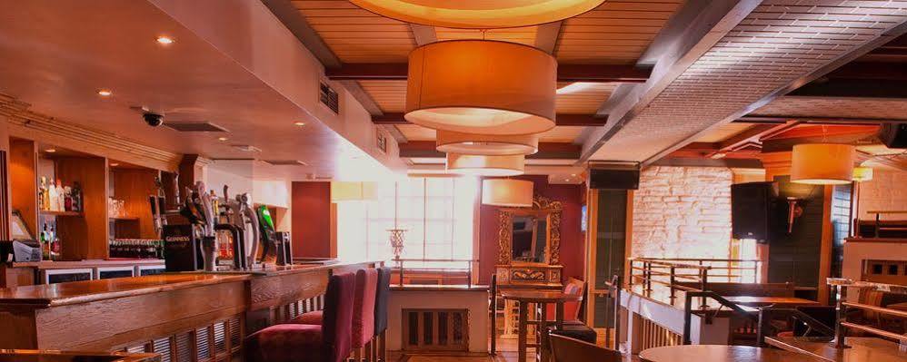 Carnegie Court Hotel Swords Eksteriør billede