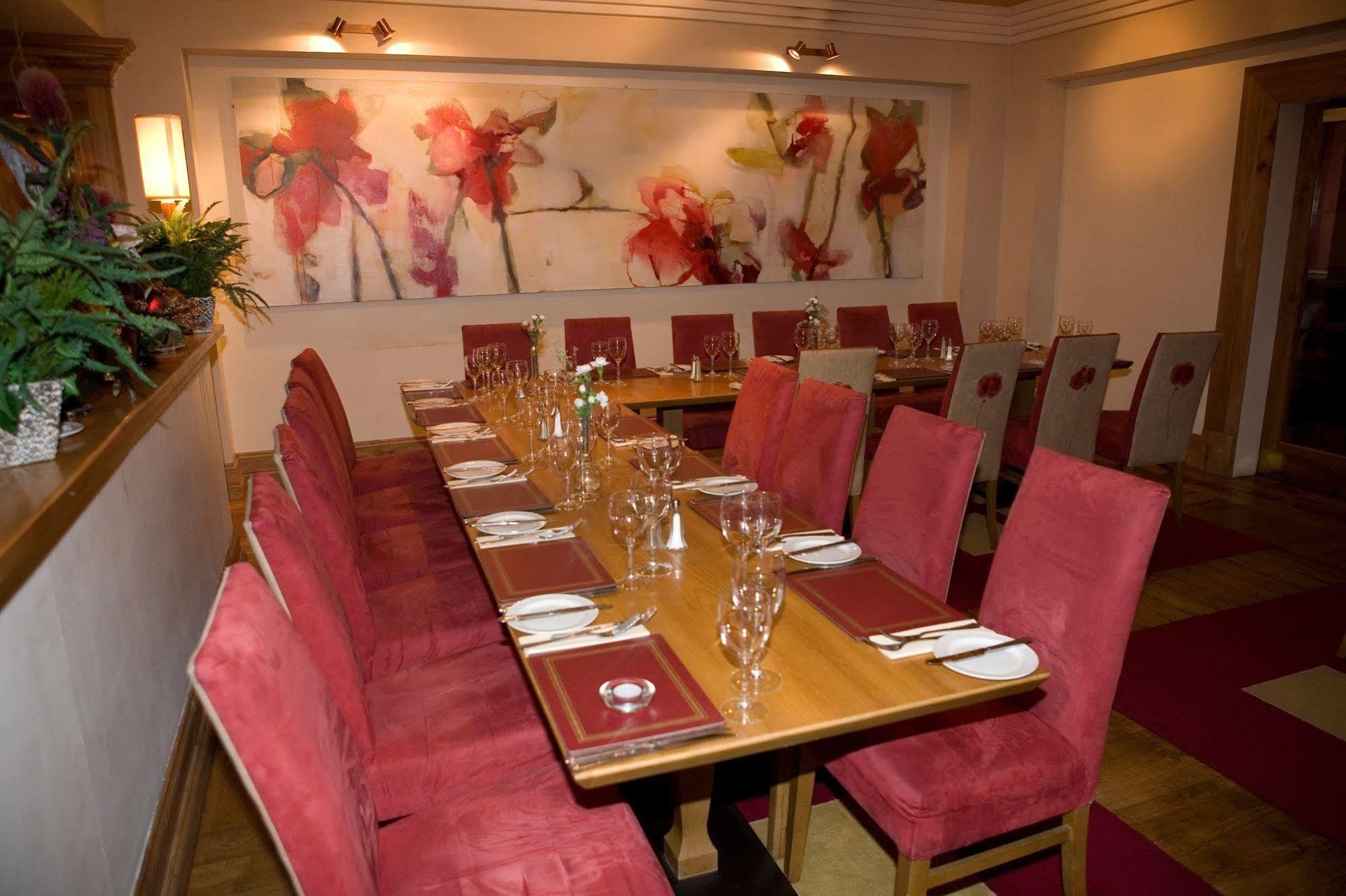 Carnegie Court Hotel Swords Eksteriør billede