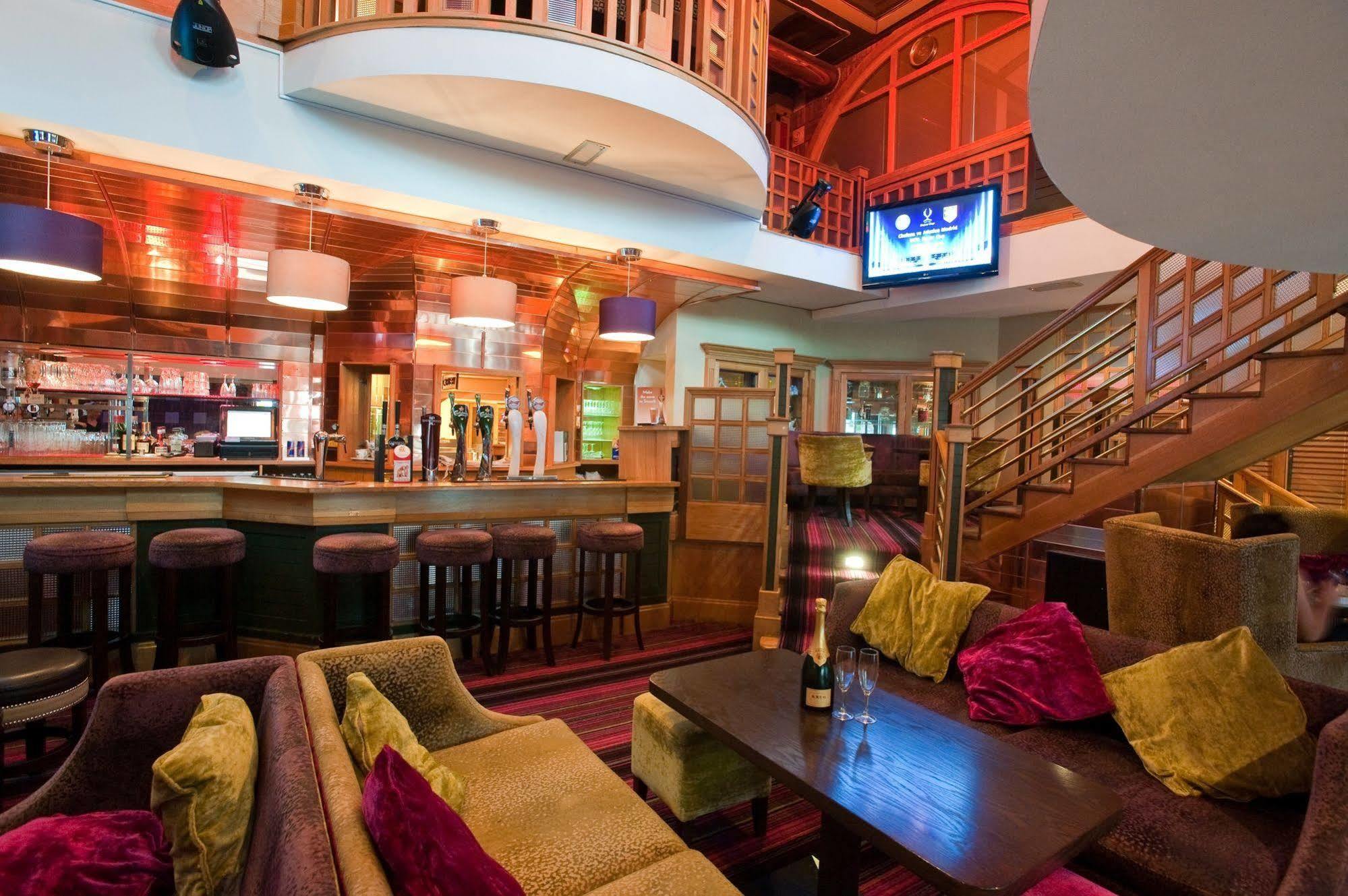 Carnegie Court Hotel Swords Eksteriør billede